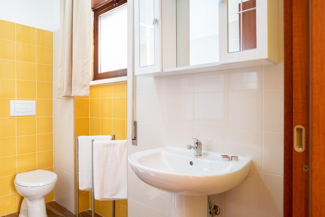 Myricae Rooms Affittacamere No Late Arrival Fiumicino Extérieur photo